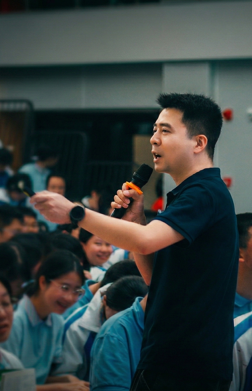 在现场分享的面面的爸爸